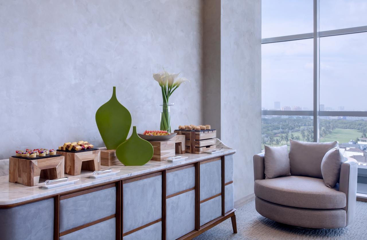 Mercure Jakarta Pantai Indah Kapuk Exterior photo